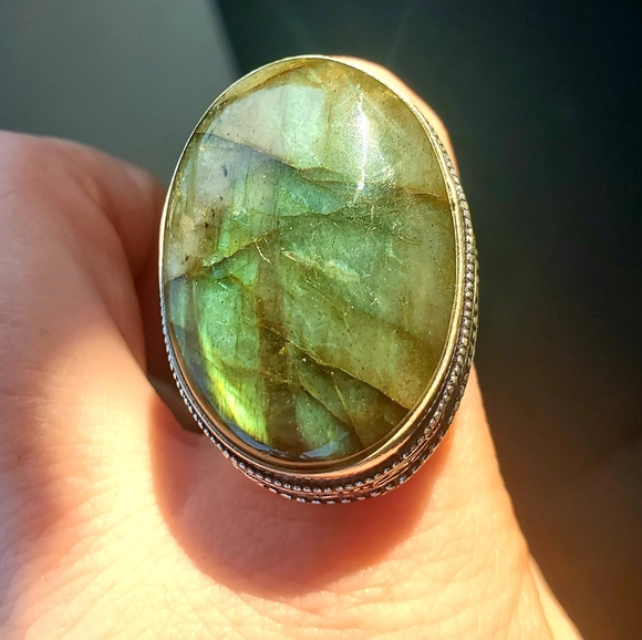 *SALE* New Huge Labradorite 925 Silver Ring. - Picture 9 of 16